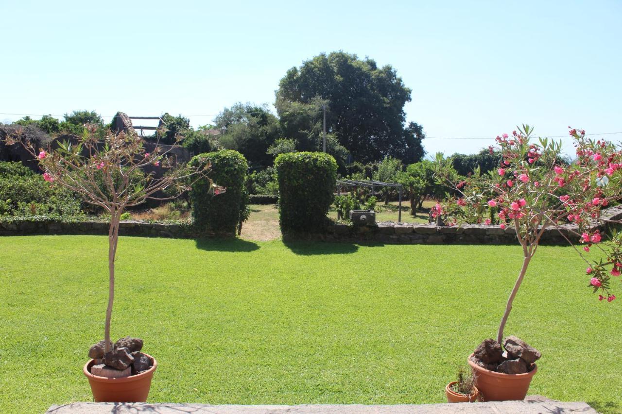 Il Giardino Degli Ovali Vila Fiumefreddo di Sicilia Exterior foto